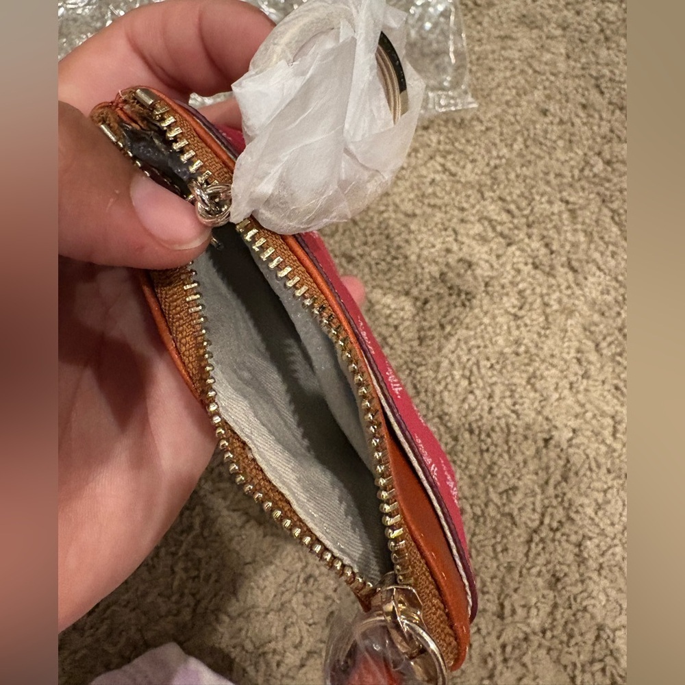 Dooney and Bourke Los Angeles Angels Coin Purse NWOT Leather - Picture 6 of 8